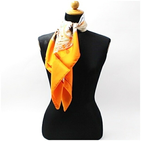 HERMES Orange Scarf - Picture 4 of 8